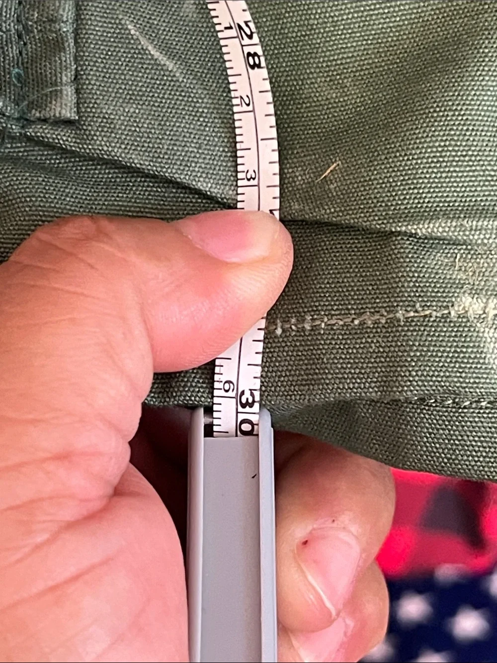 Men's Olive Utility Vest with Multiple Pockets